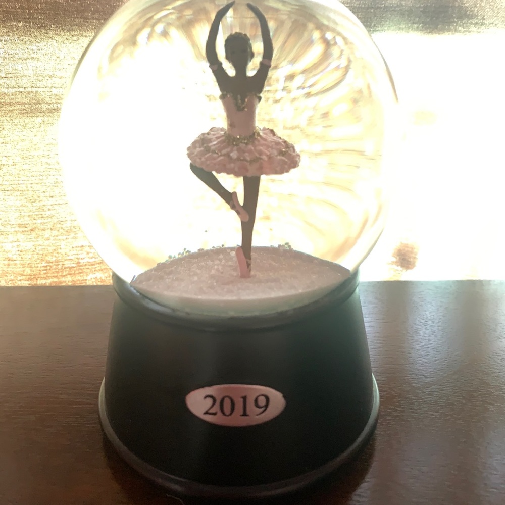 Ballerina Snowglove with musical sound